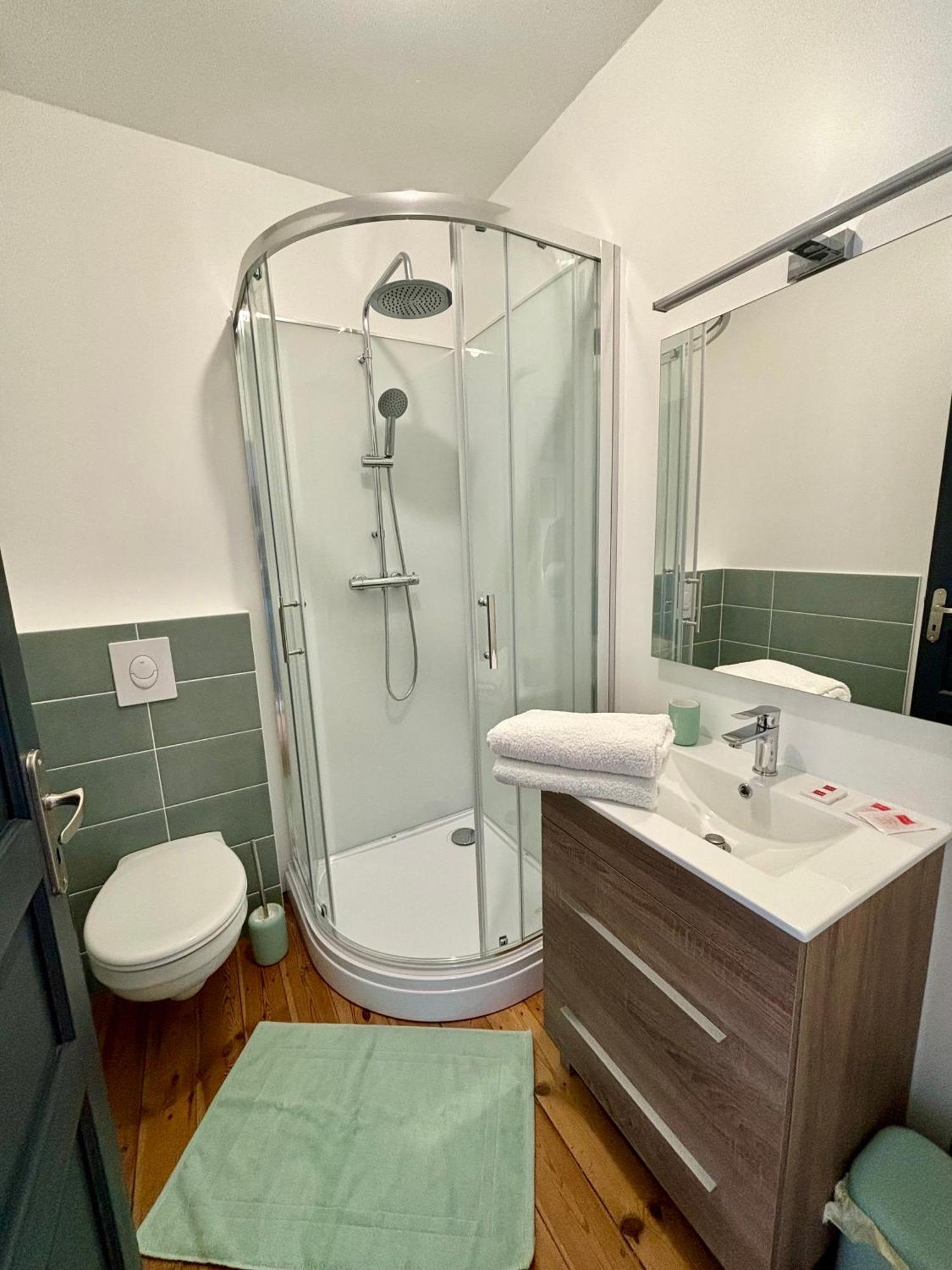 Gite De La Petite Tour Pontorson Extérieur photo